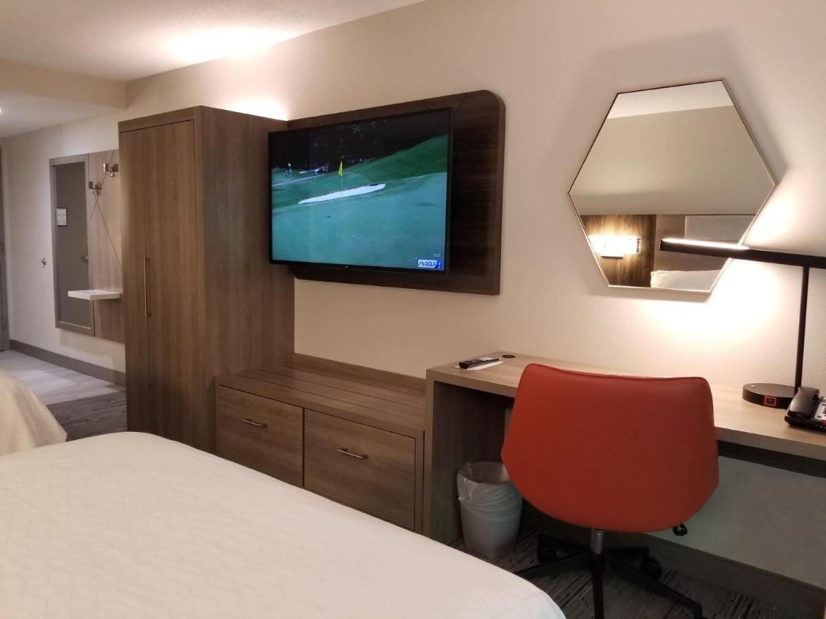 Holiday Inn Express Apex - Raleigh By Ihg Εξωτερικό φωτογραφία