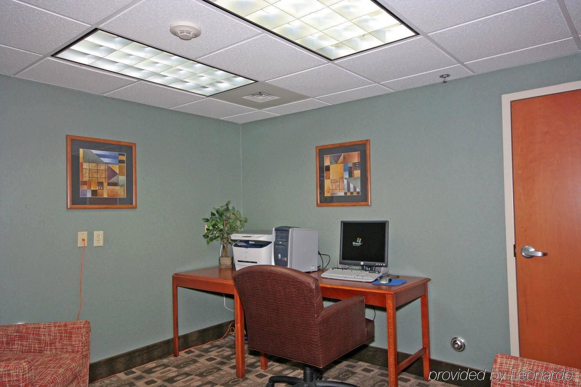Holiday Inn Express Apex - Raleigh By Ihg Εξωτερικό φωτογραφία