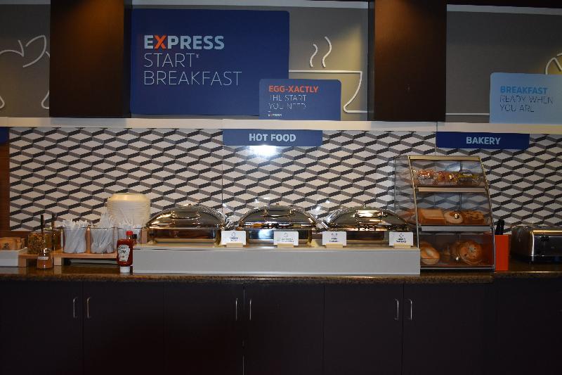 Holiday Inn Express Apex - Raleigh By Ihg Εξωτερικό φωτογραφία